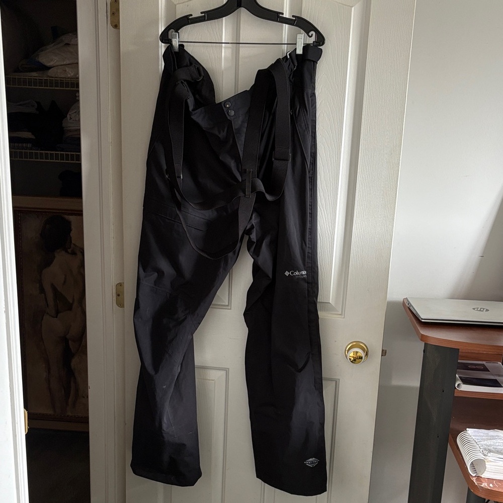 Columbia Men's ski/snowboard pants